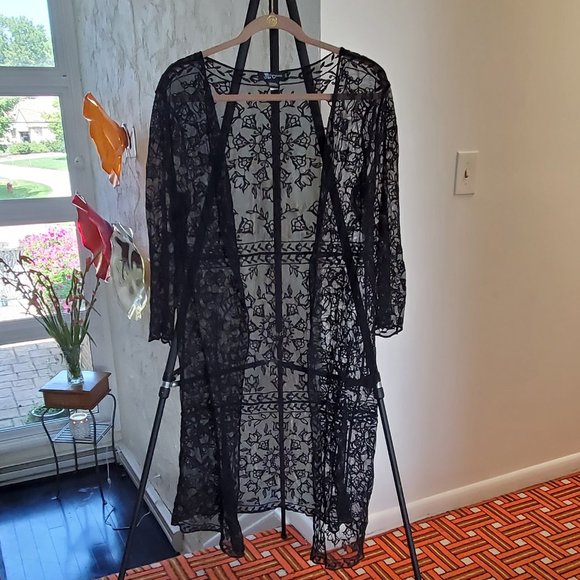 Miss Chievous Tops - Gorgeous Miss Chievous Black Lace Kimono